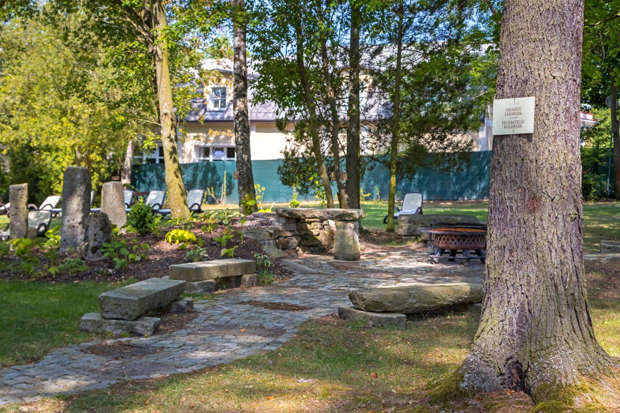 Spa Resort Pawlik-Aquaforum Frantiskovy Lazne Exterior photo