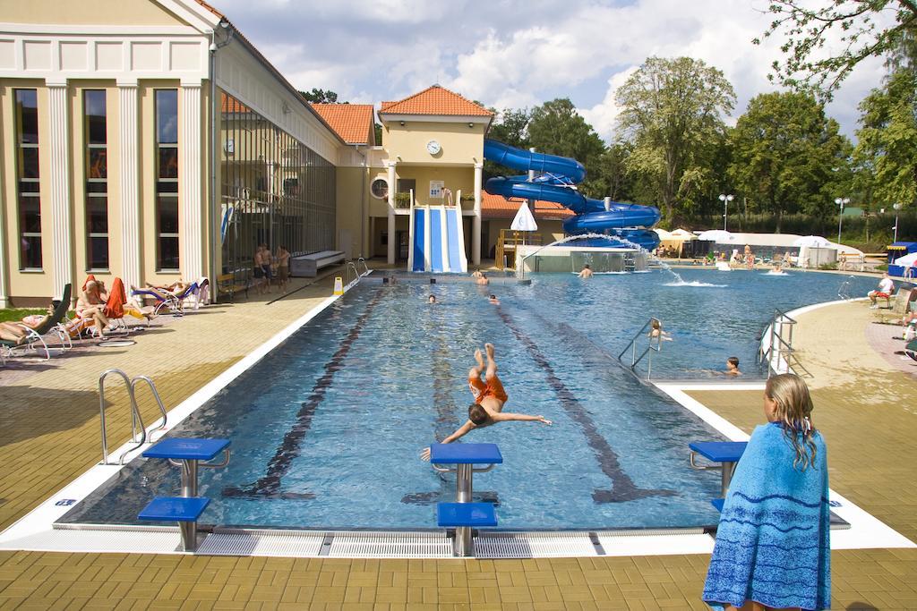 Spa Resort Pawlik-Aquaforum Frantiskovy Lazne Exterior photo