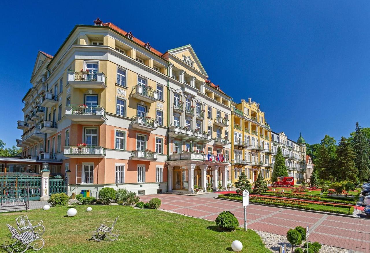 Spa Resort Pawlik-Aquaforum Frantiskovy Lazne Exterior photo